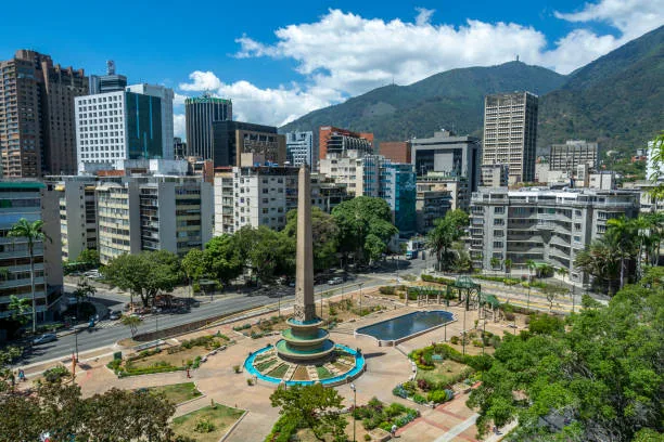 Venezuela: Economic Crisis Changes the Way a Country Pays